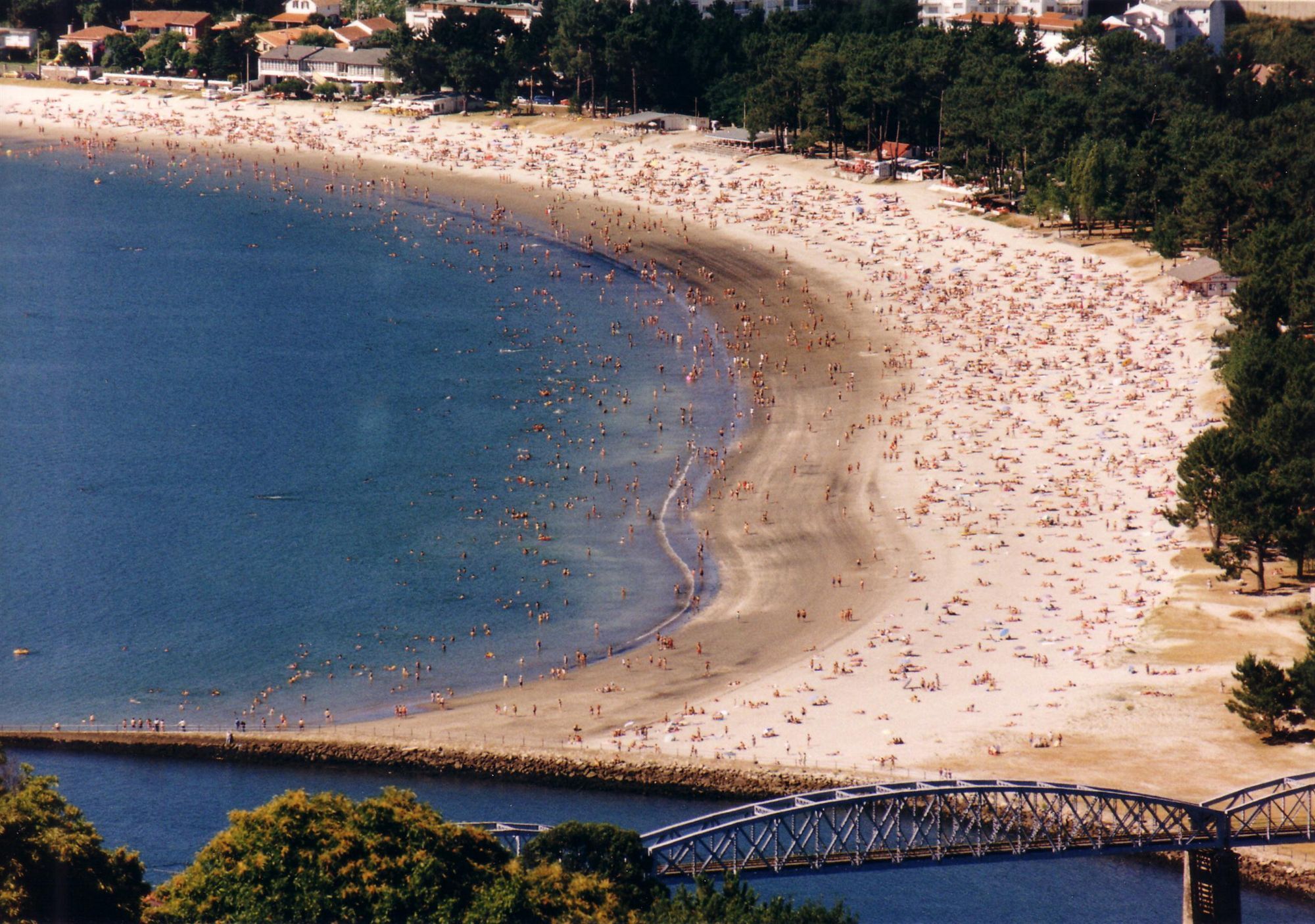 Hotel Sarga Cabanas Luaran gambar